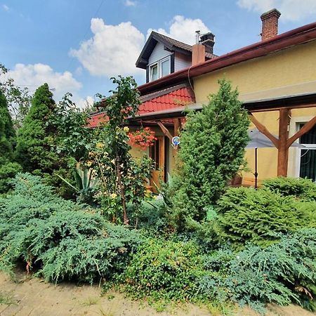 Brama Bieszczad Apartment Lesko Exterior photo