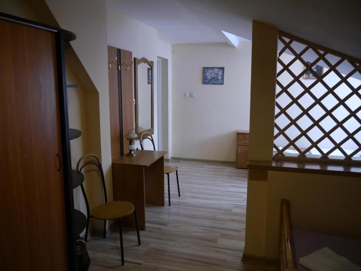 Brama Bieszczad Apartment Lesko Exterior photo