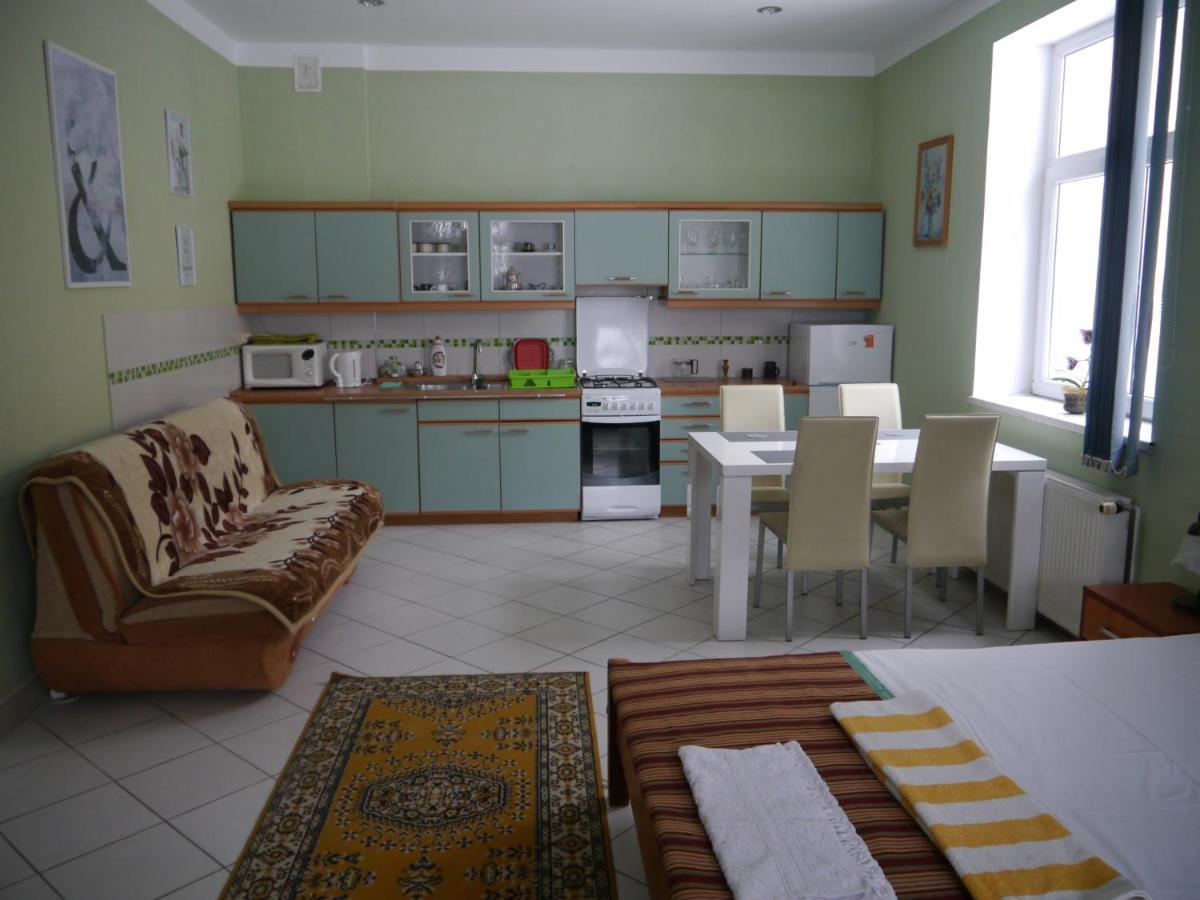 Brama Bieszczad Apartment Lesko Exterior photo