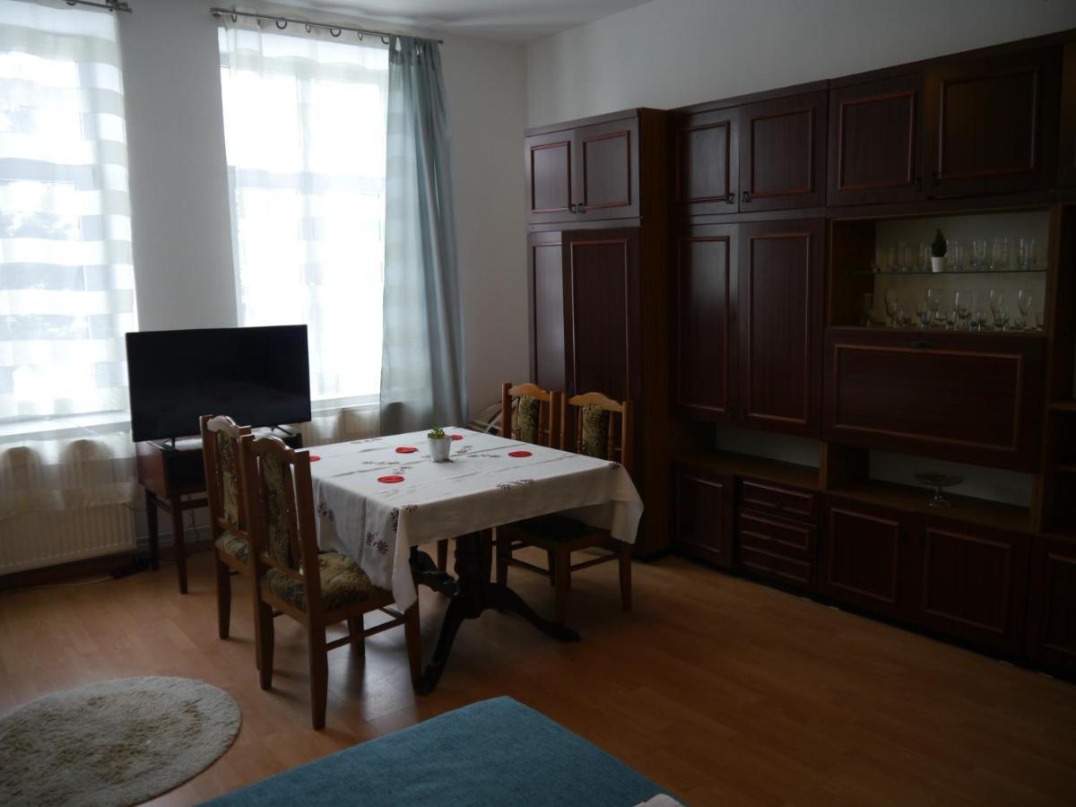 Brama Bieszczad Apartment Lesko Exterior photo